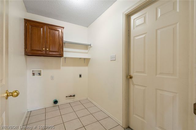 1809 Holt Street, Lavaca, AR 72941