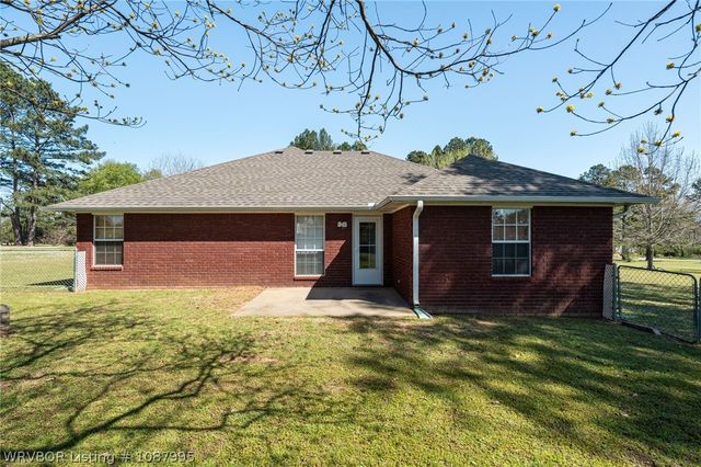 1809 Holt Street, Lavaca, AR 72941