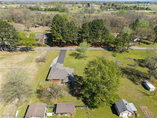 1809 Holt Street, Lavaca, AR 72941