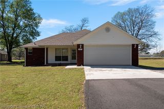 1809 Holt Street, Lavaca, AR 72941