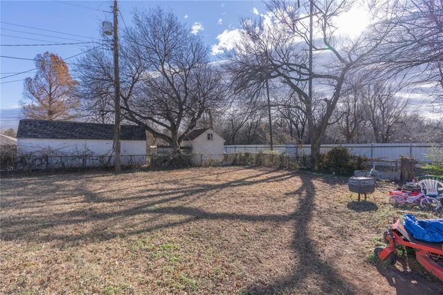 229 Burk Drive, Del City, OK 73115