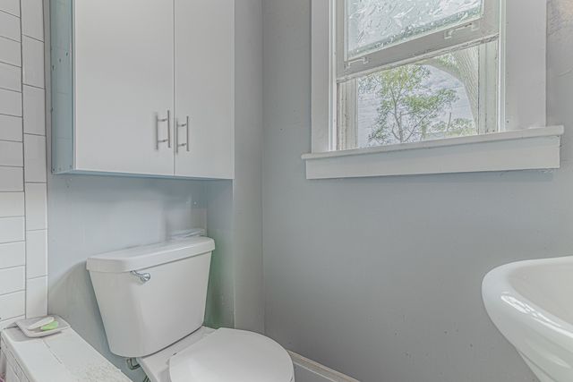 552 Walnut Avenue, Elgin, IL 60123