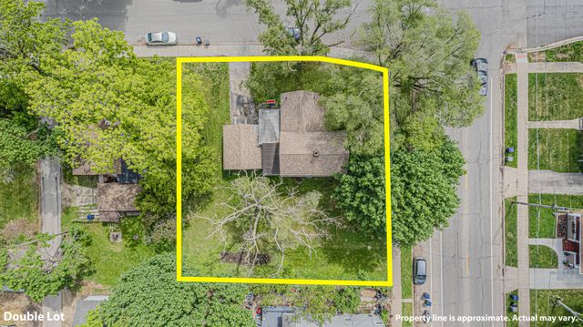 552 Walnut Avenue, Elgin, IL 60123