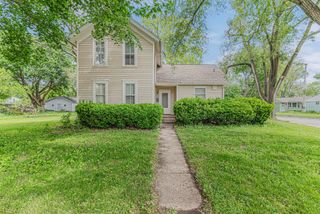 552 Walnut Avenue, Elgin, IL 60123