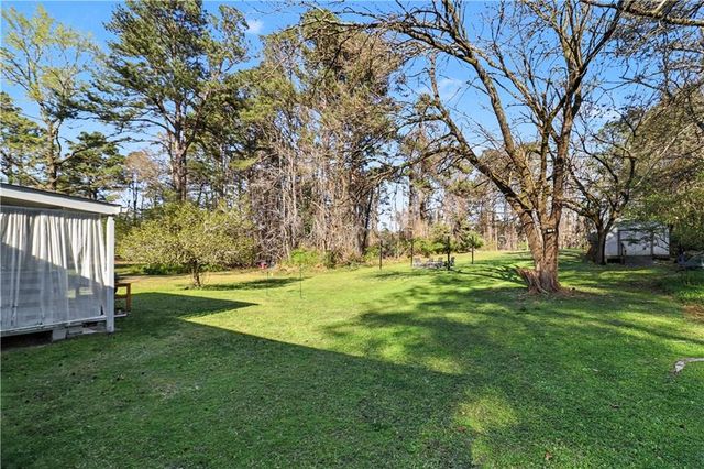 390 Dot Drive, Atlanta, GA 30349