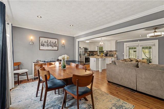 390 Dot Drive, Atlanta, GA 30349