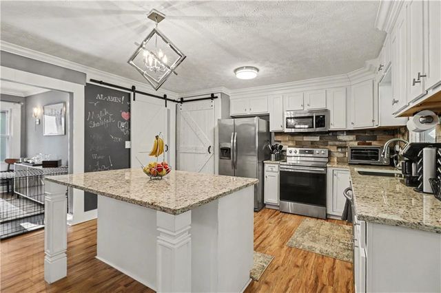 390 Dot Drive, Atlanta, GA 30349