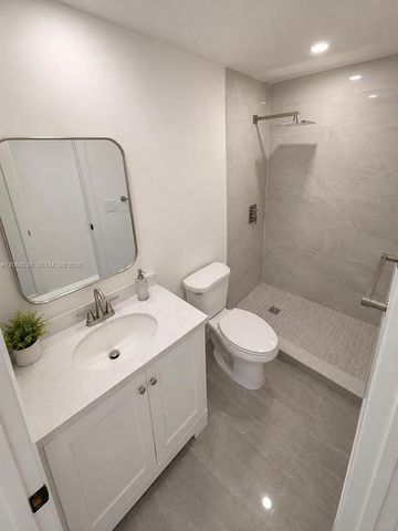 607 NW 8th Avenue, Pompano Beach, FL 33060