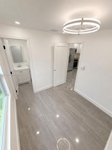 607 NW 8th Avenue, Pompano Beach, FL 33060