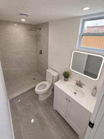 607 NW 8th Avenue, Pompano Beach, FL 33060