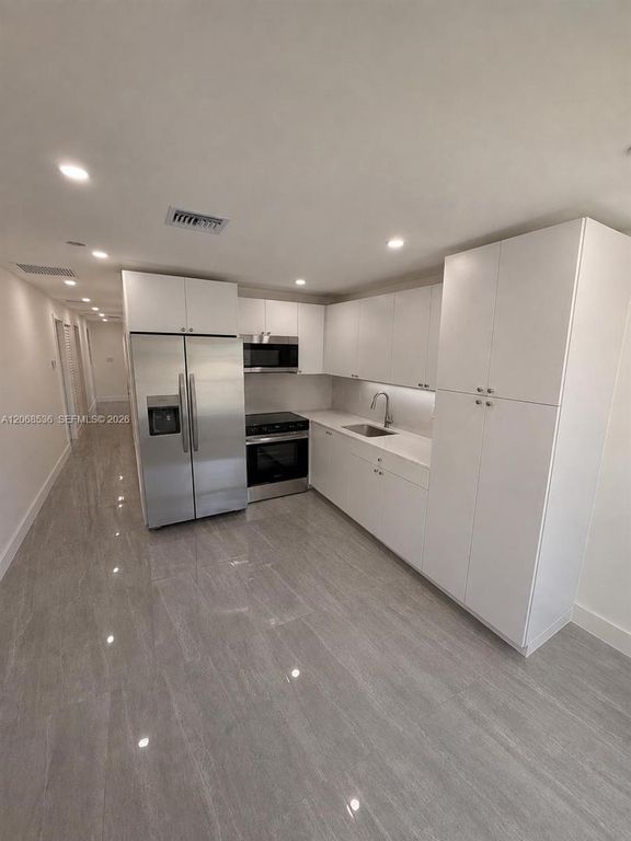 607 NW 8th Avenue, Pompano Beach, FL 33060