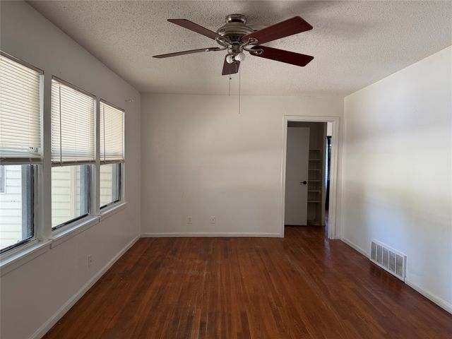2005 Huntington Drive, Arlington, TX 76010
