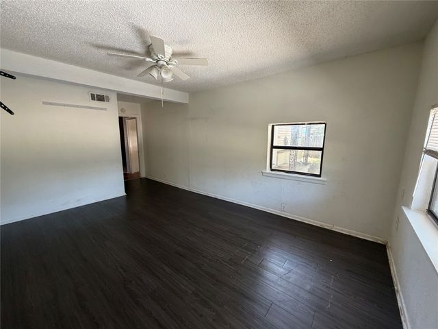 2005 Huntington Drive, Arlington, TX 76010