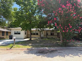 2005 Huntington Drive, Arlington, TX 76010
