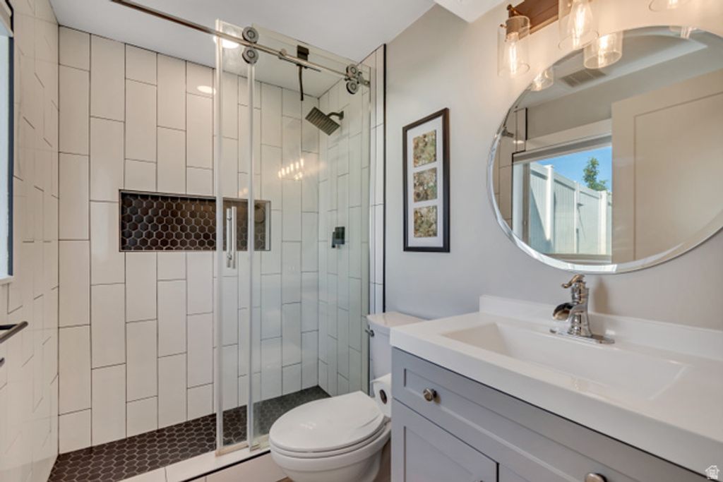 Image 19 of property listing at 6688 S DUCHESS ST, West Jordan, UT 84081