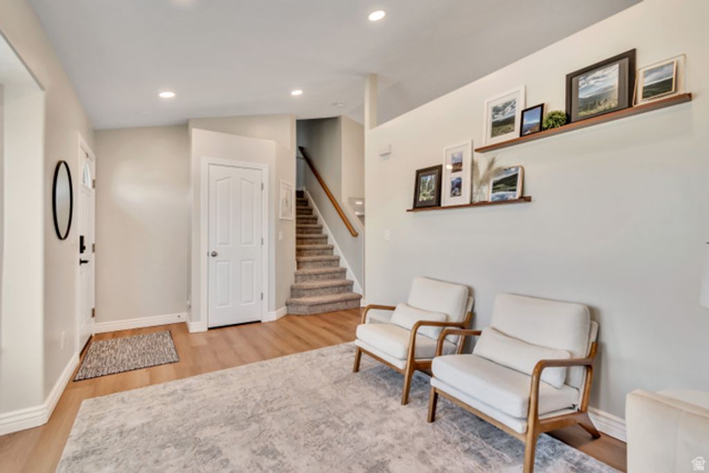 Image 4 of property listing at 6688 S DUCHESS ST, West Jordan, UT 84081