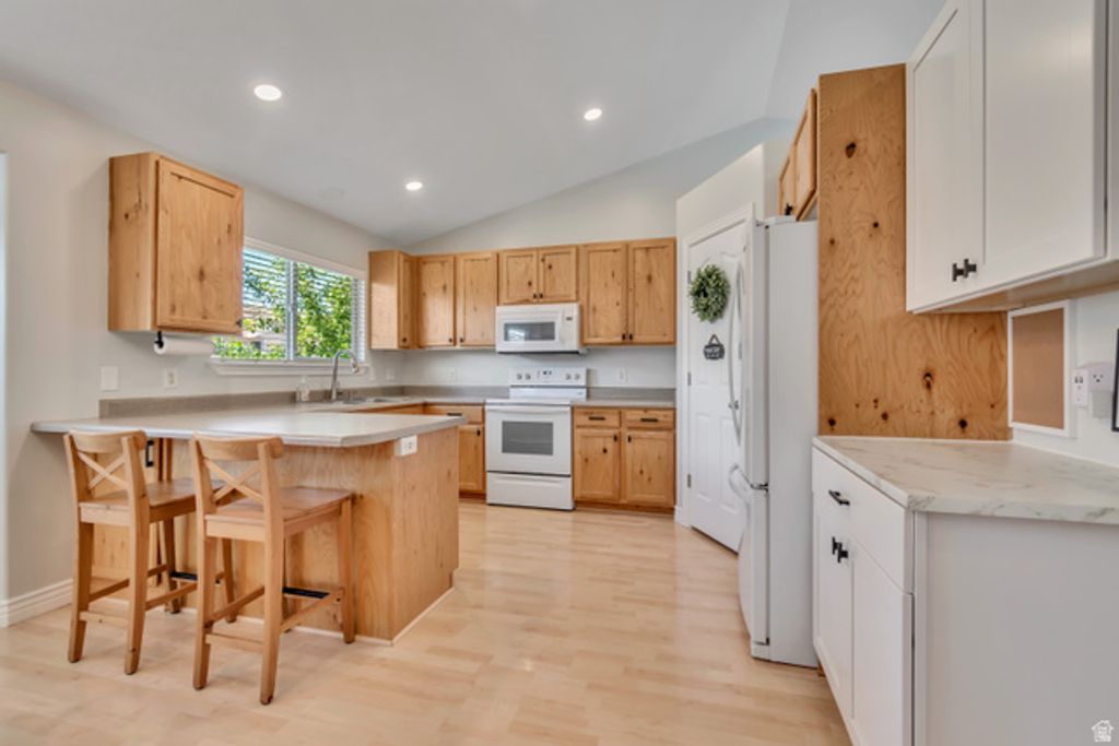 Image 5 of property listing at 6688 S DUCHESS ST, West Jordan, UT 84081