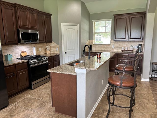 11314 Crestbrook Park Lane, Tomball, TX 77375