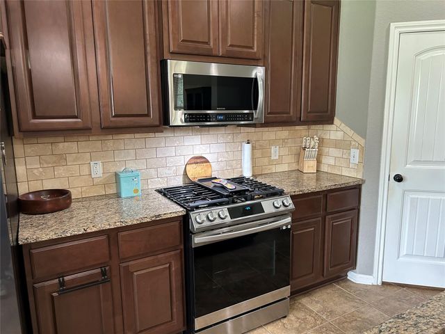 11314 Crestbrook Park Lane, Tomball, TX 77375