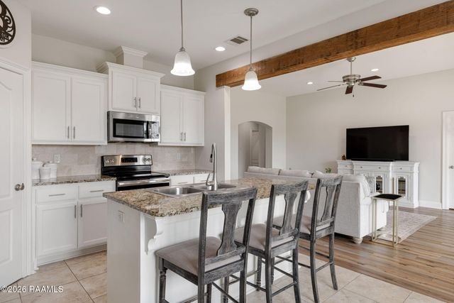 501 Southeastern Avenue, Rayne, LA 70578