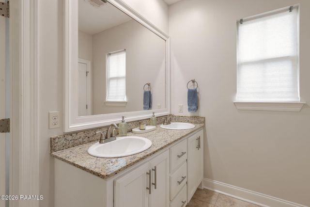 501 Southeastern Avenue, Rayne, LA 70578