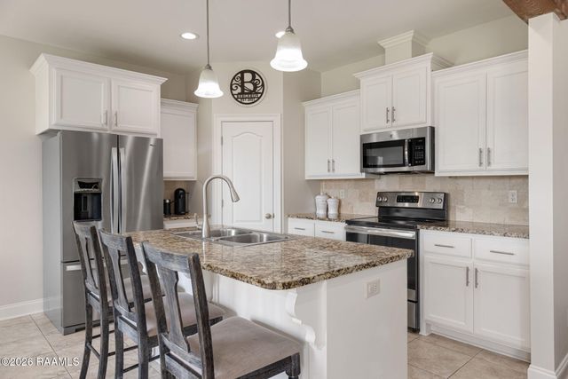 501 Southeastern Avenue, Rayne, LA 70578