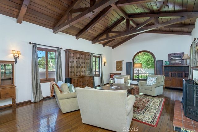 752 Glenview, Glendale, CA 91202