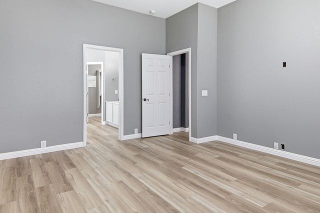 2157 Paradise Ridge DR, Round Rock, TX 78665