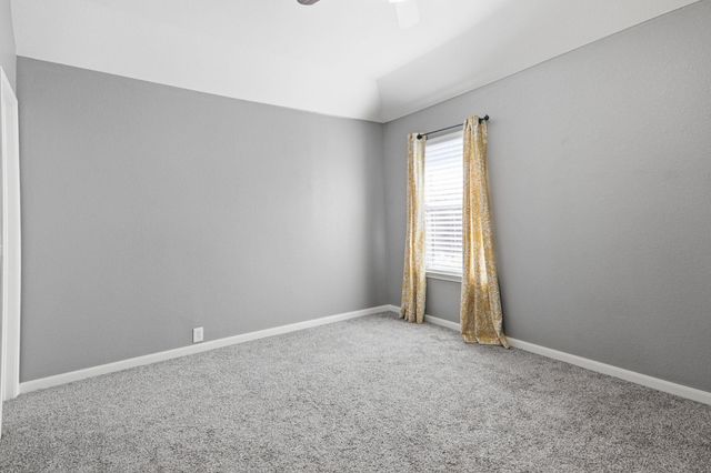 2157 Paradise Ridge DR, Round Rock, TX 78665