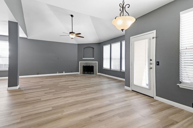 2157 Paradise Ridge DR, Round Rock, TX 78665