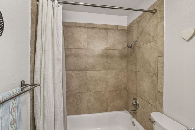 6411 Green Apple, San Antonio, TX 78233