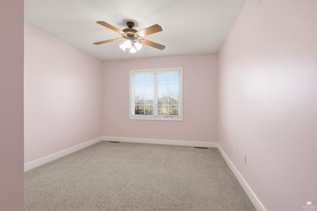 1204 S Mill Point Circle, Manhattan, KS 66503