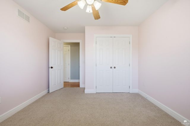 1204 S Mill Point Circle, Manhattan, KS 66503