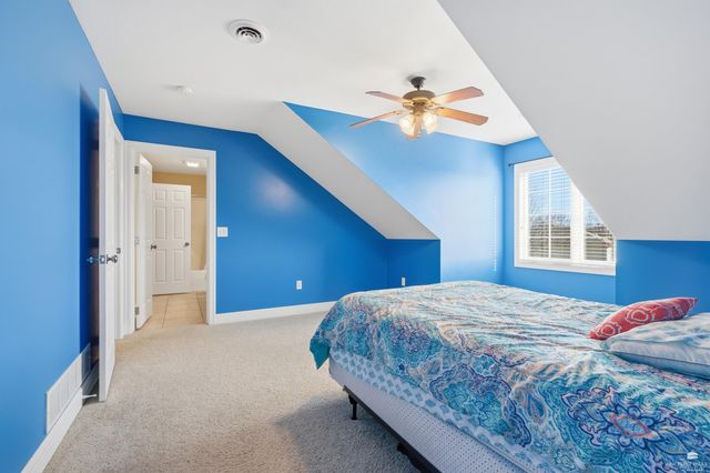 1204 S Mill Point Circle, Manhattan, KS 66503