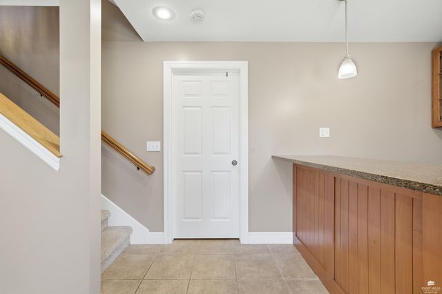 1204 S Mill Point Circle, Manhattan, KS 66503