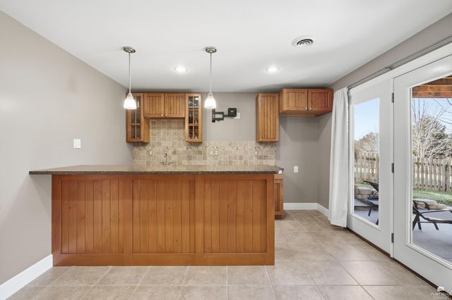 1204 S Mill Point Circle, Manhattan, KS 66503