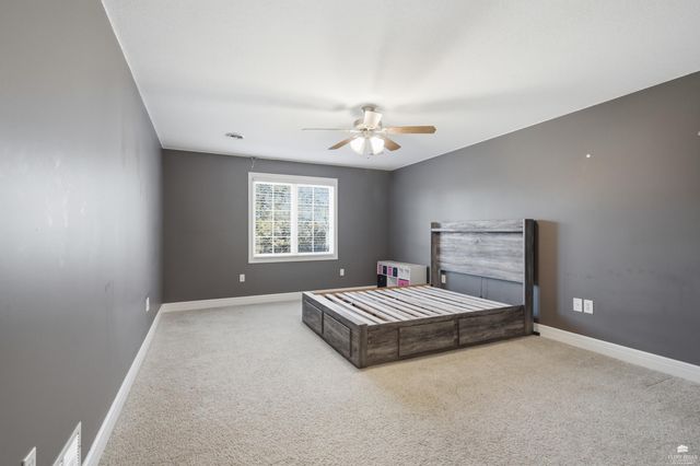 1204 S Mill Point Circle, Manhattan, KS 66503