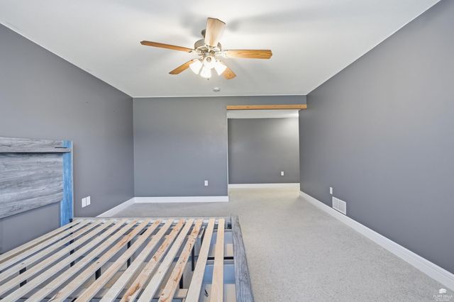 1204 S Mill Point Circle, Manhattan, KS 66503