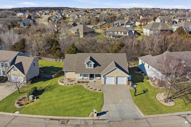 1204 S Mill Point Circle, Manhattan, KS 66503