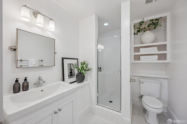 1990 8th Avenue, San Francisco, CA 94116