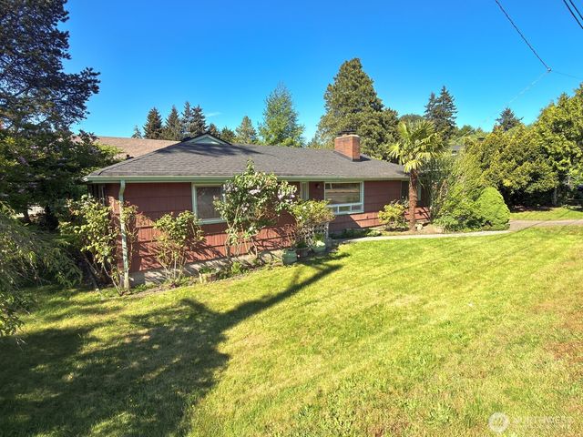 638 S 160th Street, Burien, WA 98148