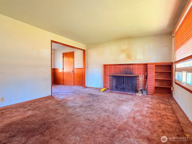 638 S 160th Street, Burien, WA 98148