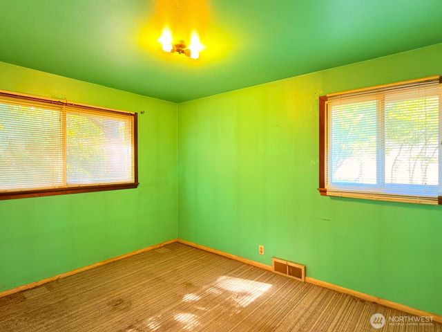 638 S 160th Street, Burien, WA 98148