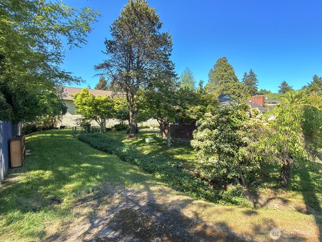 638 S 160th Street, Burien, WA 98148