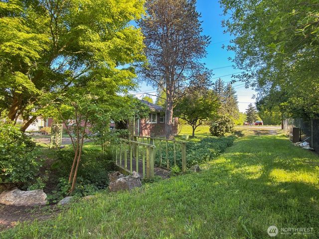 638 S 160th Street, Burien, WA 98148