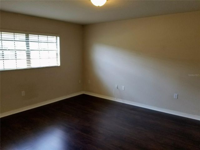 6100 GULFPORT BOULEVARD S 102, Gulfport, FL 33707