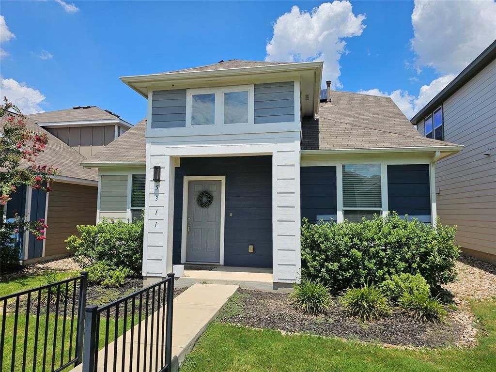 5311 Golden Canary LN 61, Austin, TX 78723