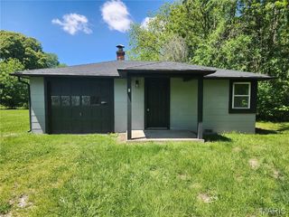 6 Irma Lane, Fairview Heights, IL 62208