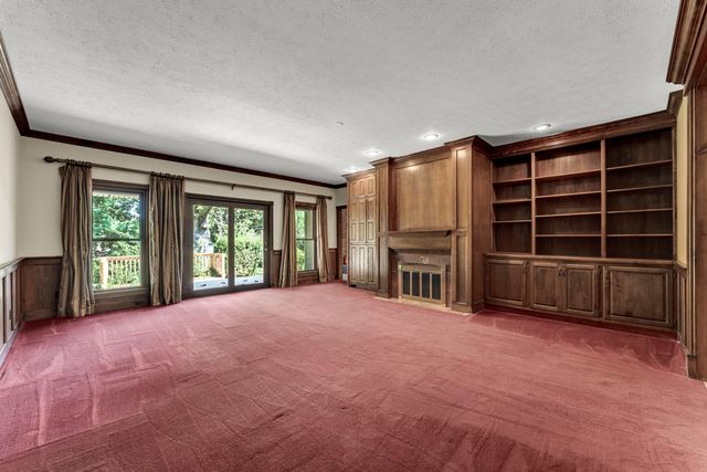 6317 S Glenridge Drive, Springfield, MO 65804