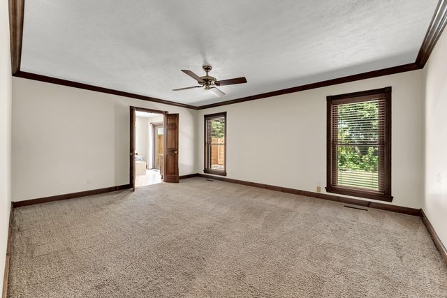 6317 S Glenridge Drive, Springfield, MO 65804
